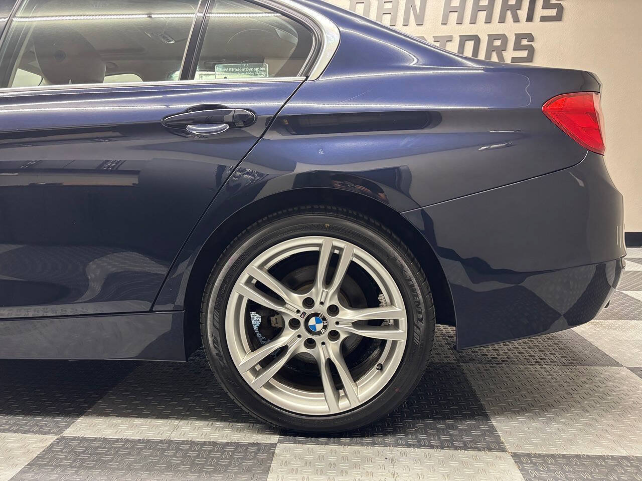 Used 2014 BMW 328i xDrive Sedan AWD/4WD image 11