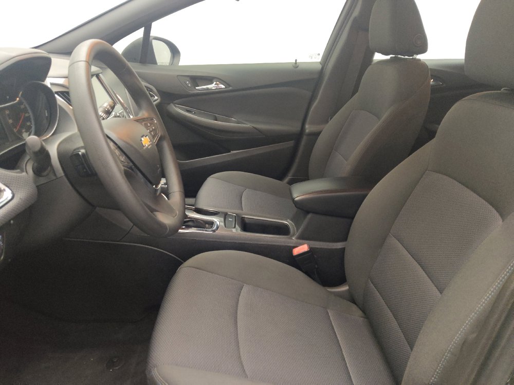 Used 2018 Chevrolet Cruze LT w/ RS Package FWD image 17