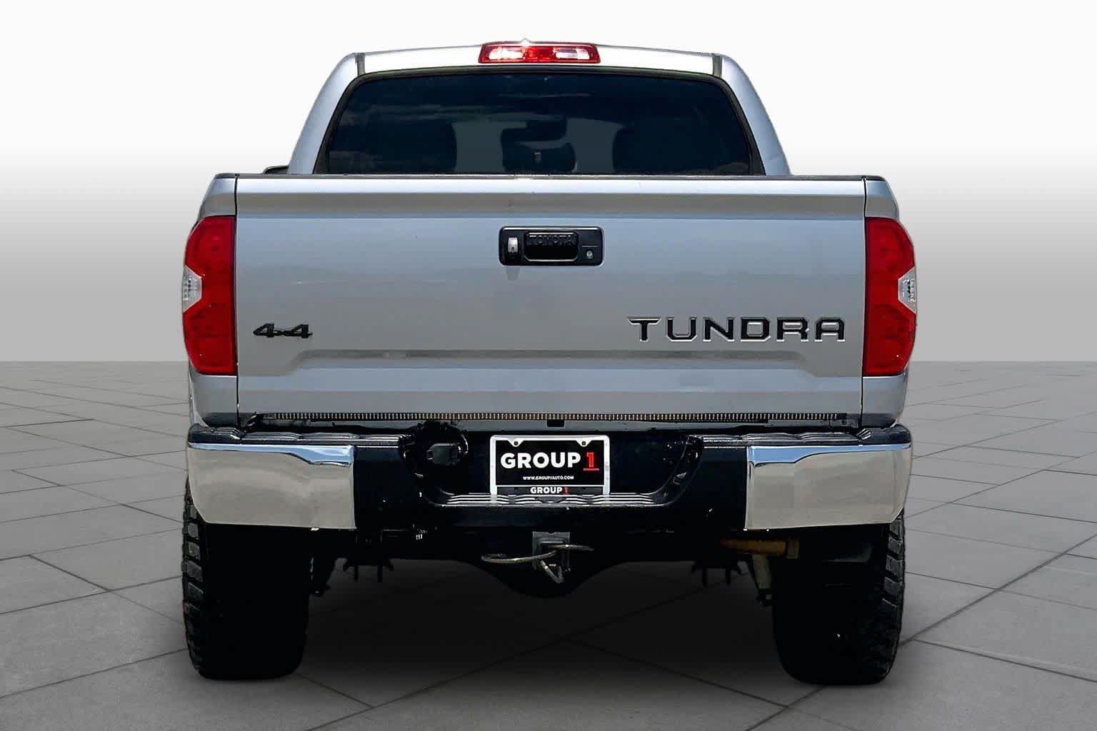 Used 2019 Toyota Tundra SR5 w/ SR5 Upgrade Package AWD/4WD image 5