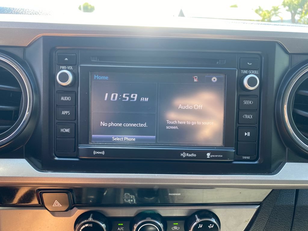 Used 2017 Toyota Tacoma SR5 RWD image 16