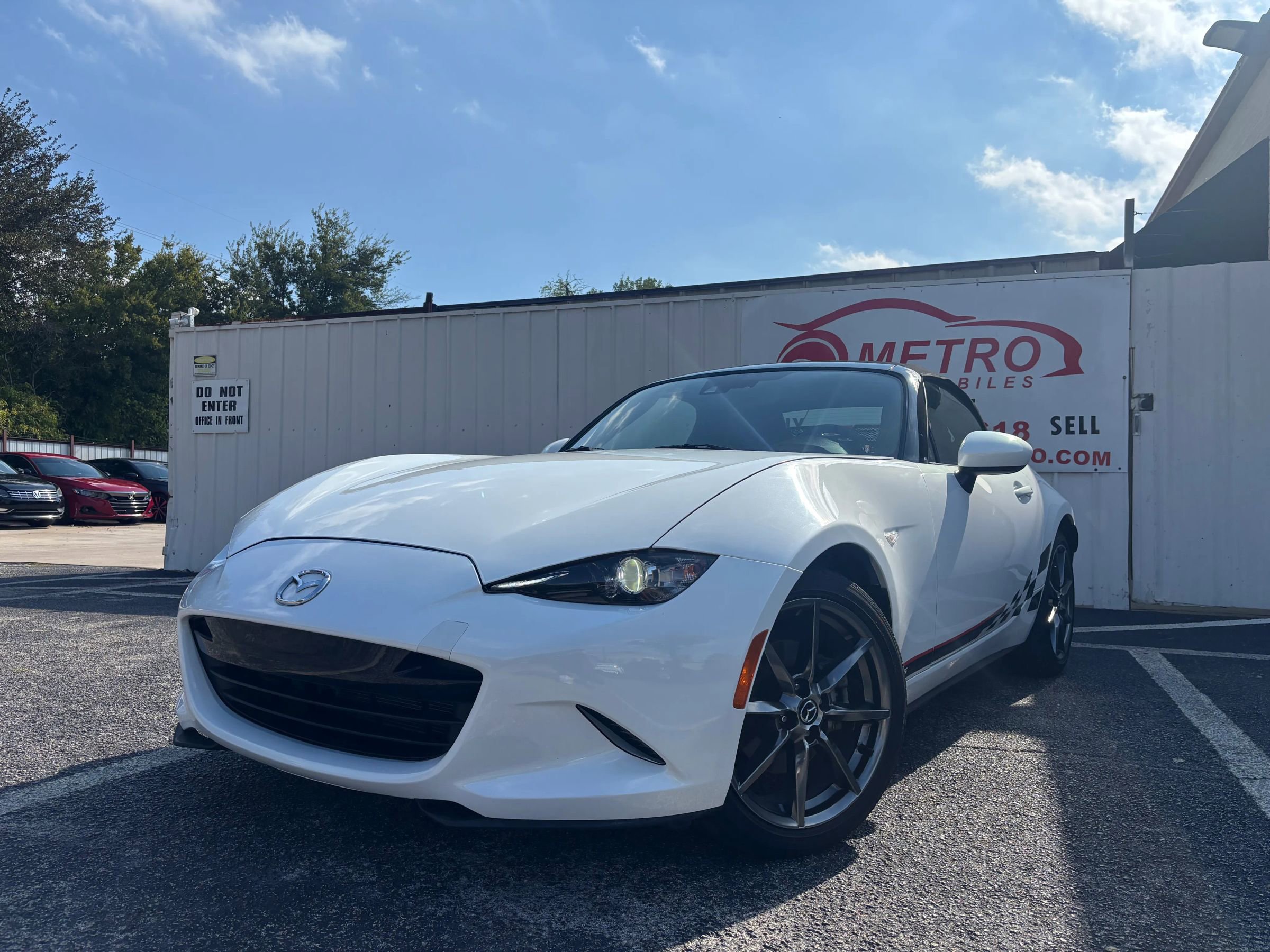 Used 2017 MAZDA MX-5 Miata Grand Touring image 1