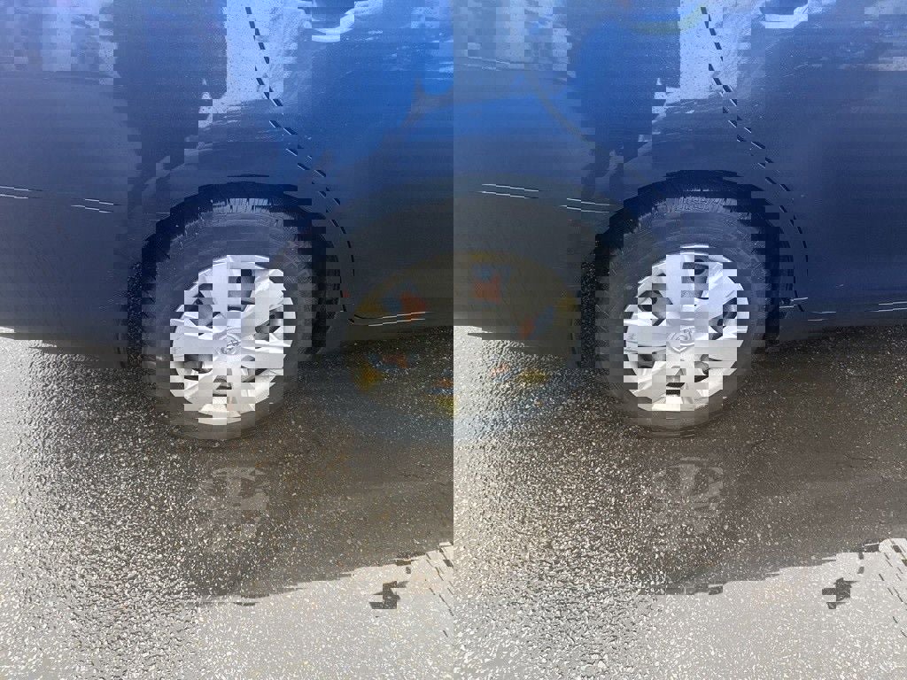 Used 2009 Toyota Camry LE image 7