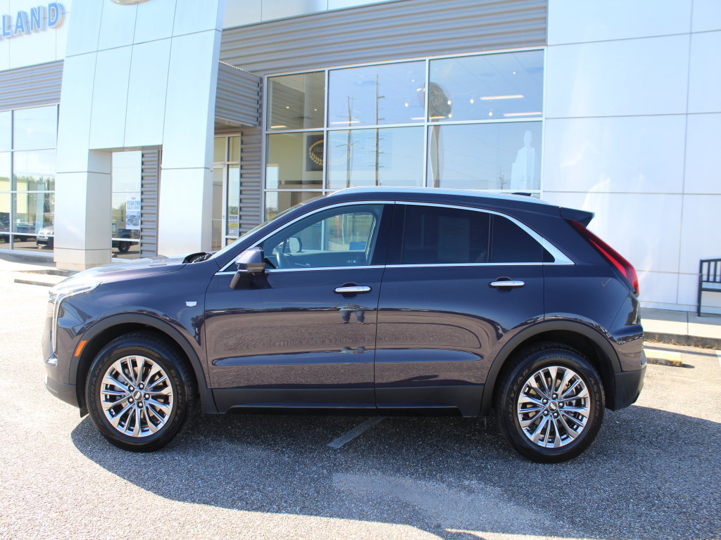 Used 2025 Cadillac XT4 Premium Luxury AWD/4WD image 9