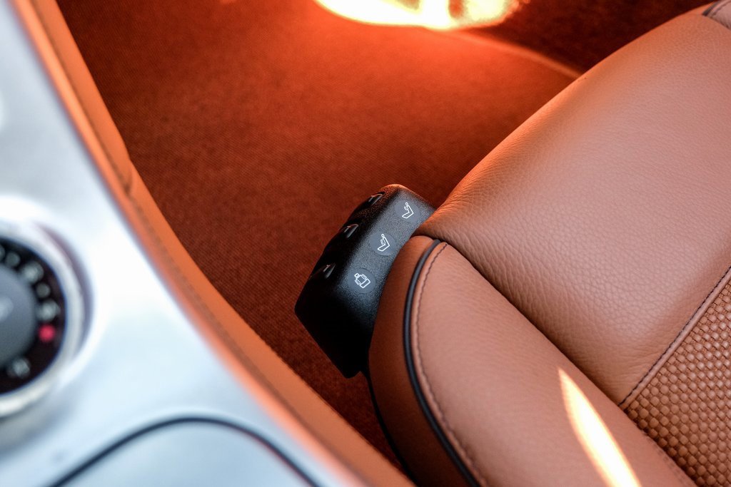 Used 2011 Mercedes-Benz SLS AMG Coupe image 40