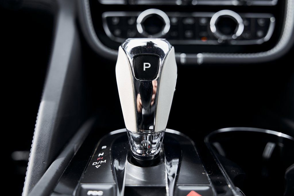 Used 2023 Bentley Bentayga Extended Wheelbase AWD/4WD image 73
