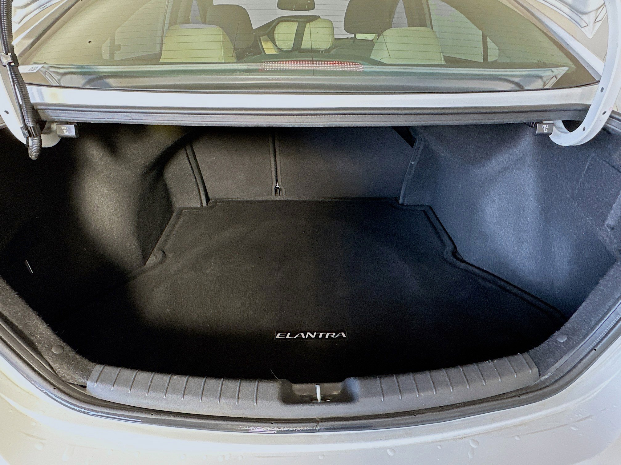 Used 2018 Hyundai Elantra Value Edition image 28