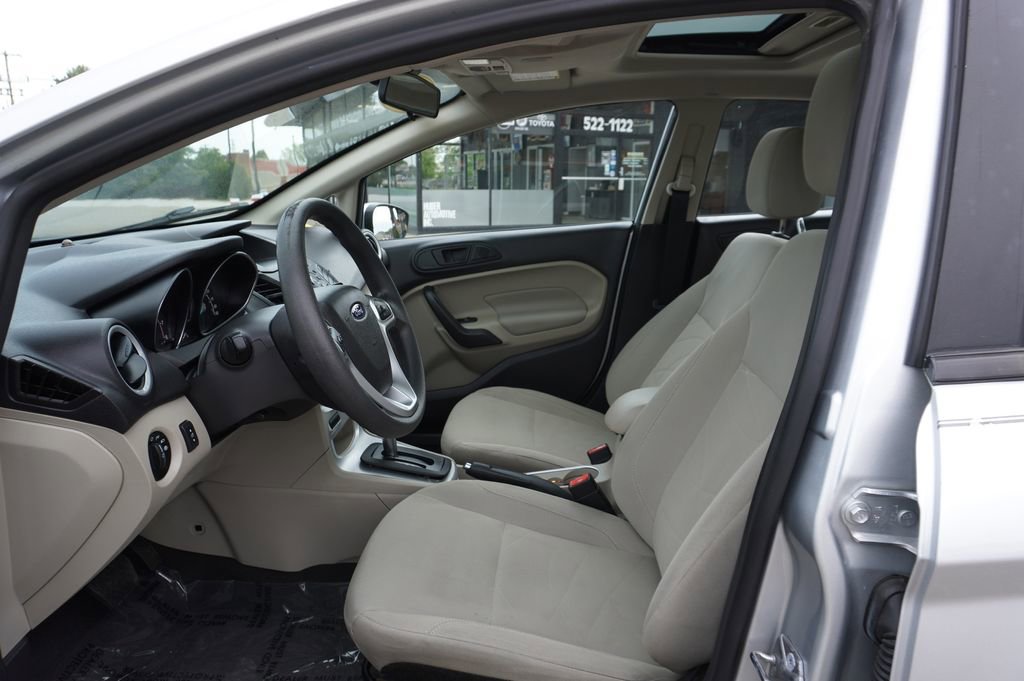 Used 2017 Ford Fiesta SE FWD image 23