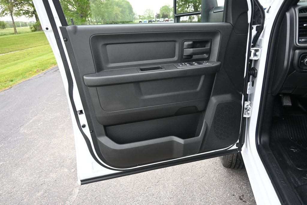 New 2026 RAM 3500 Tradesman AWD/4WD image 12