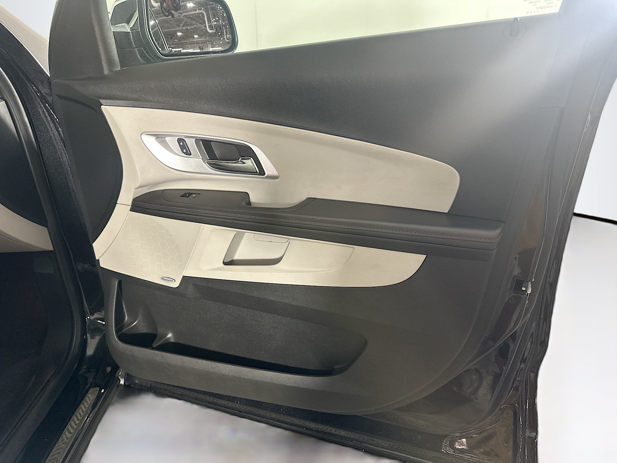 Used 2015 Chevrolet Equinox LTZ FWD image 31