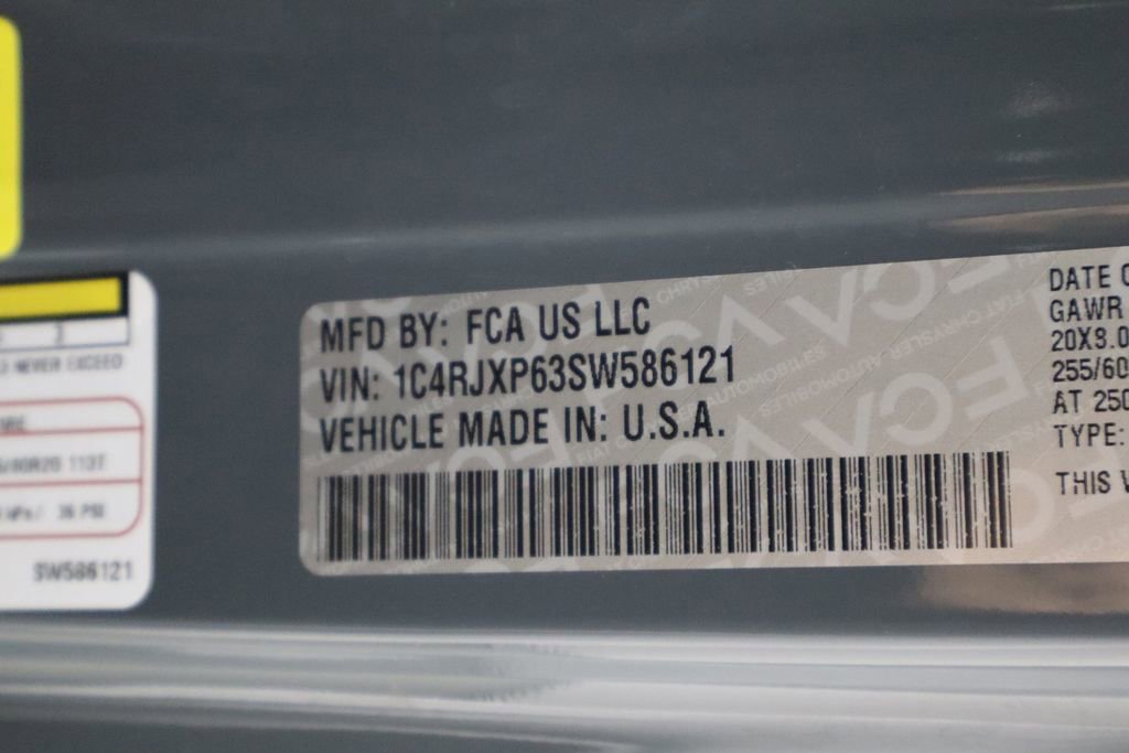 Used 2025 Jeep Wrangler Unlimited Sahara w/ Safety Group image 42