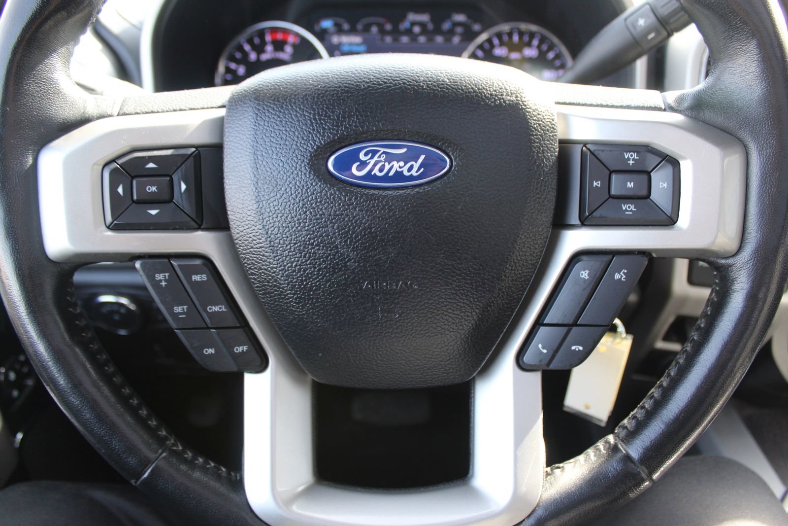 Used 2021 Ford F250 Lariat image 31