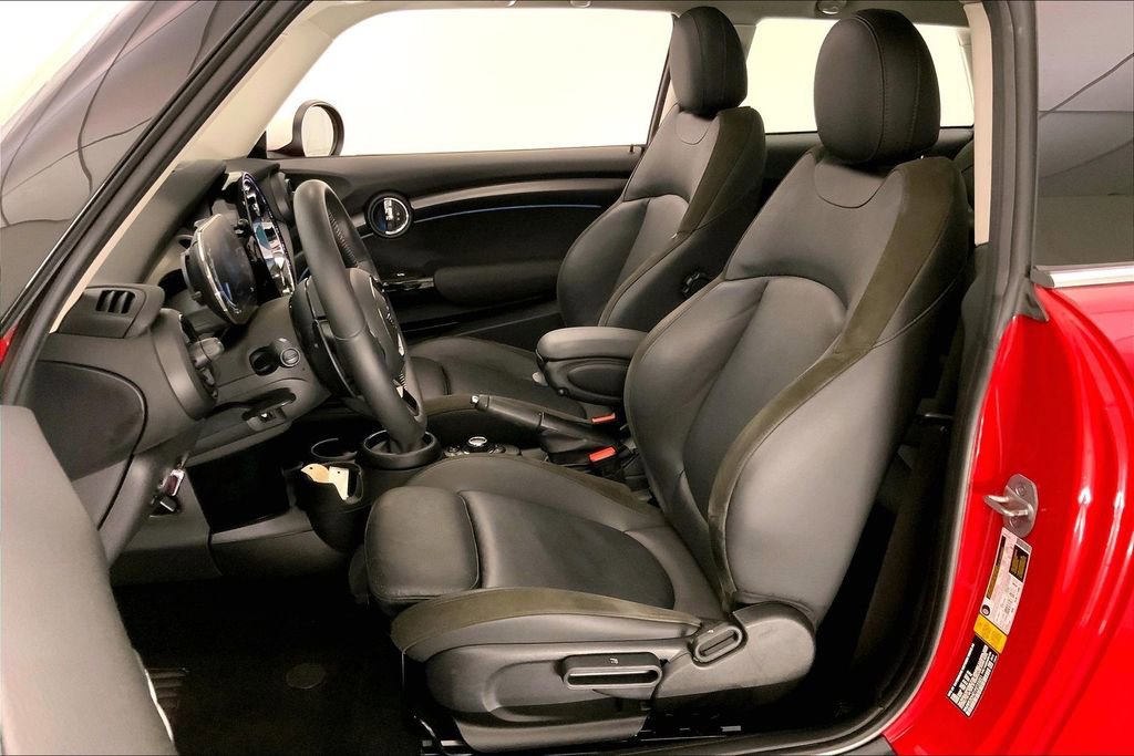 Used 2023 MINI Cooper S w/ Signature Upholstery Package image 13