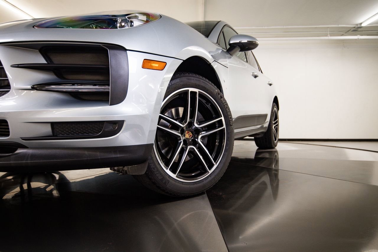 Used 2019 Porsche Macan AWD/4WD image 12
