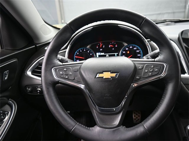 Used 2016 Chevrolet Malibu LT image 8