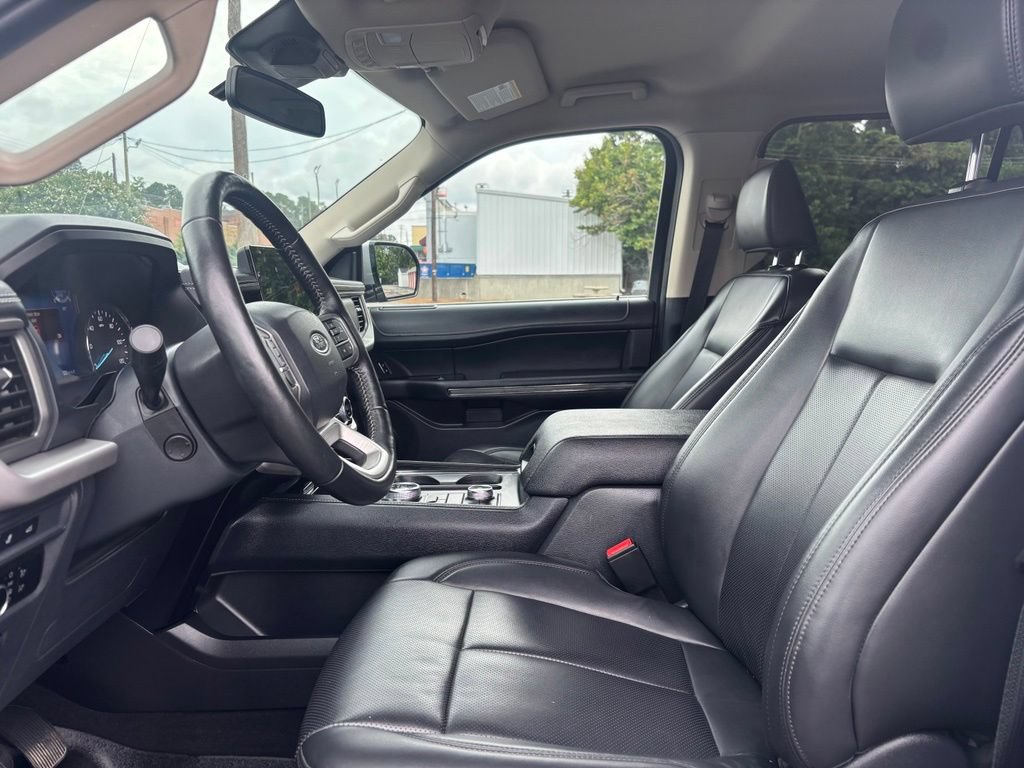 Used 2024 Ford Expedition XLT AWD/4WD image 17