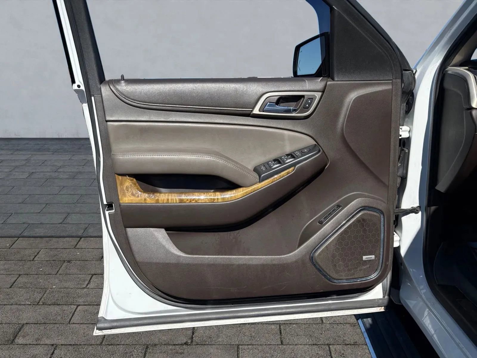 Used 2017 GMC Yukon Denali w/ Open Road Package image 10