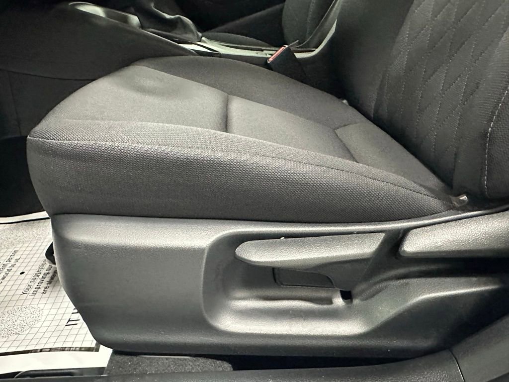 Used 2025 Toyota Corolla LE image 12