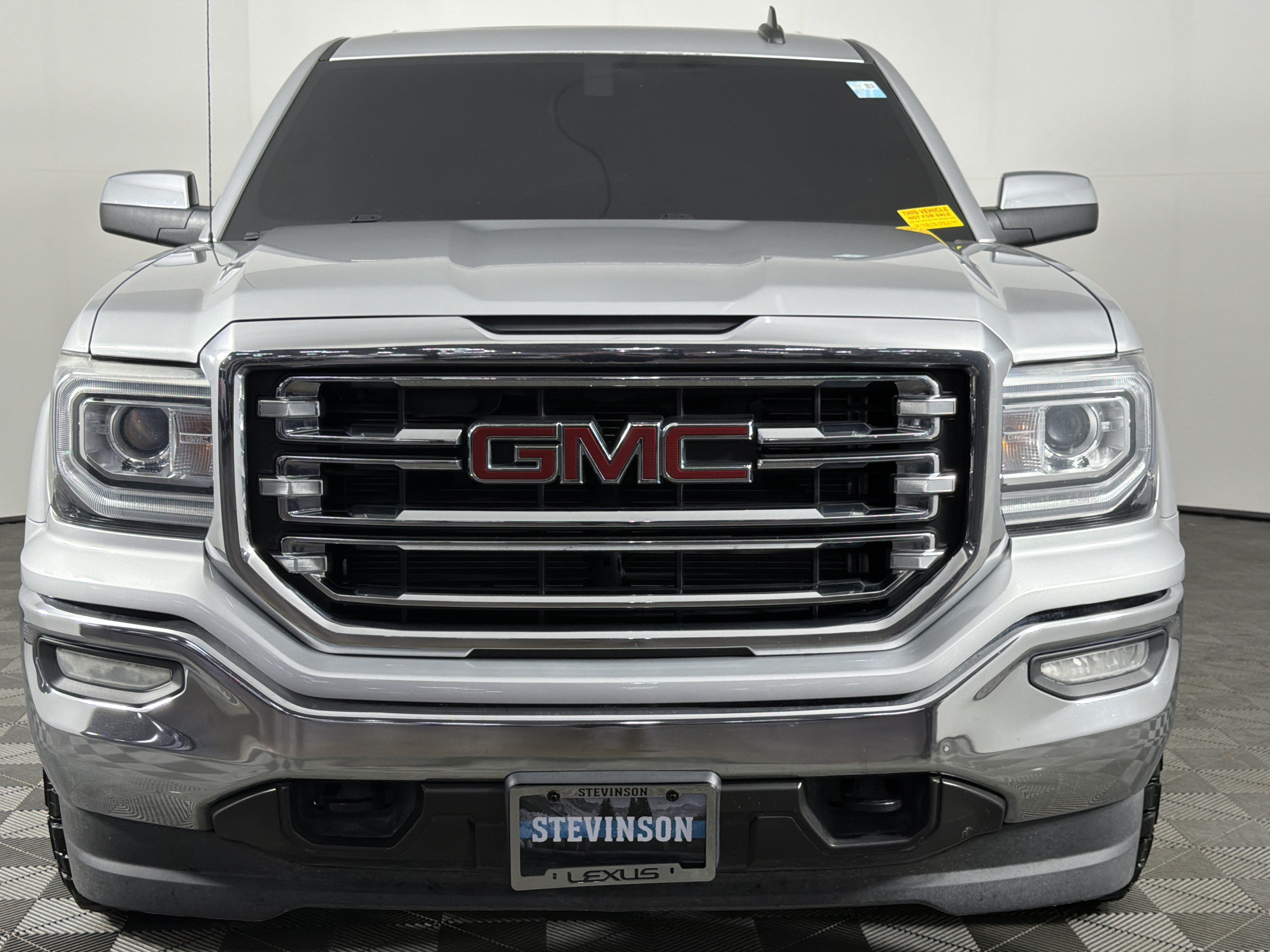 Used 2018 GMC Sierra 1500 SLT w/ SLT Premium Package AWD/4WD image 2