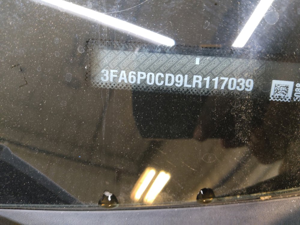 Used 2020 Ford Fusion SEL FWD image 33