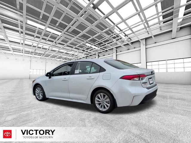 Used 2026 Toyota Corolla LE w/ LE Premium Package FWD image 5