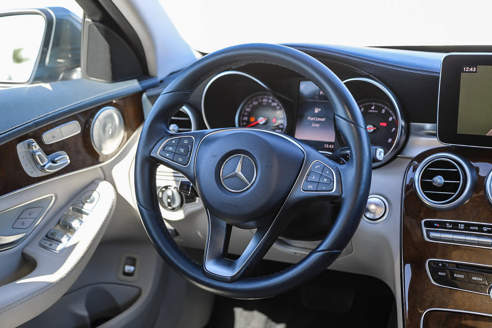 Used 2017 Mercedes-Benz C 300 Sedan image 15