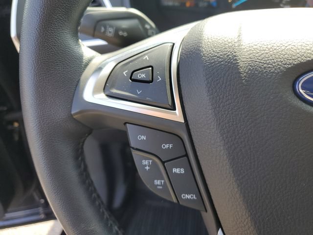 Used 2023 Ford Edge Titanium AWD/4WD image 10