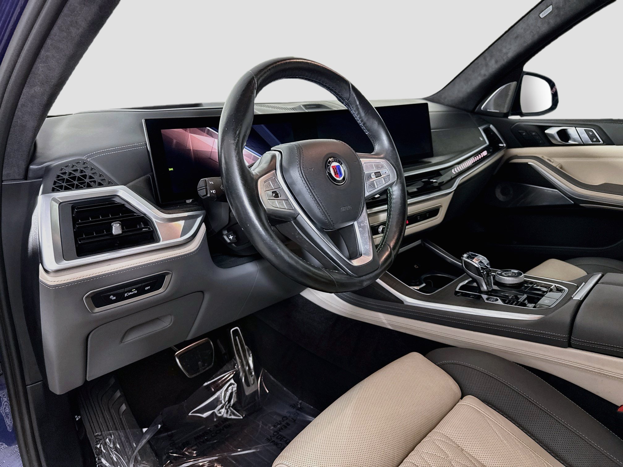 Used 2024 BMW ALPINA XB7 AWD/4WD image 23