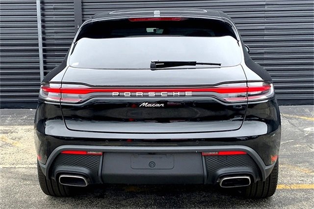 New 2025 Porsche Macan image 9