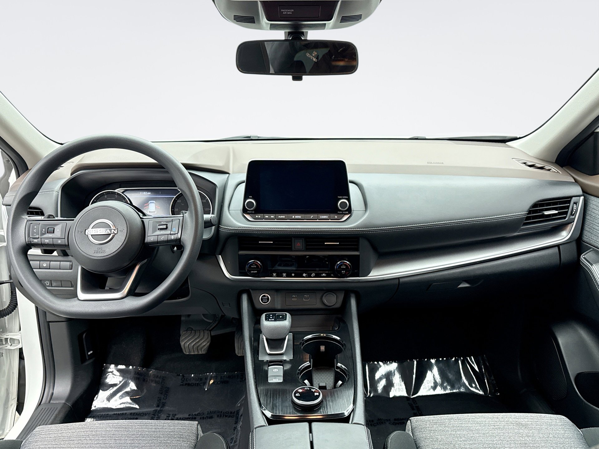 Used 2023 Nissan Rogue SV image 14