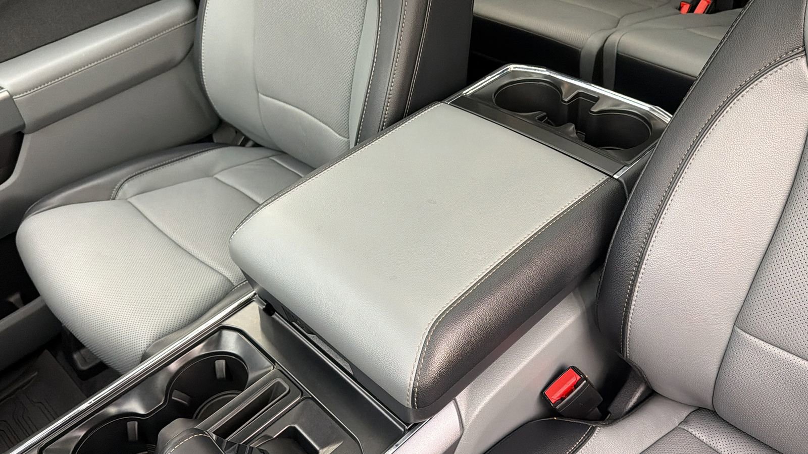 Used 2023 Ford F150 Lariat w/ Equipment Group 502A High AWD/4WD image 25