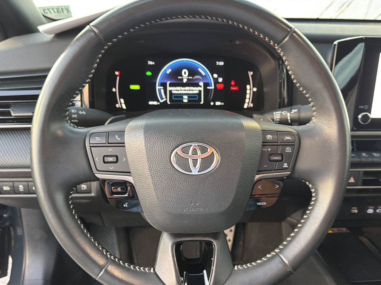 Used 2025 Toyota Camry SE FWD image 20