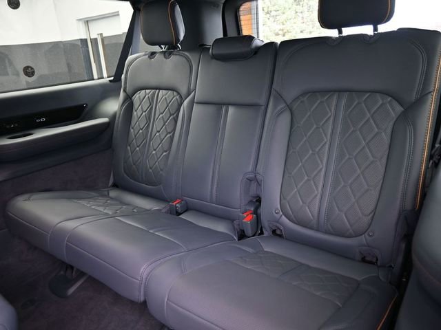 Used 2024 Jeep Grand Wagoneer L Series III image 19