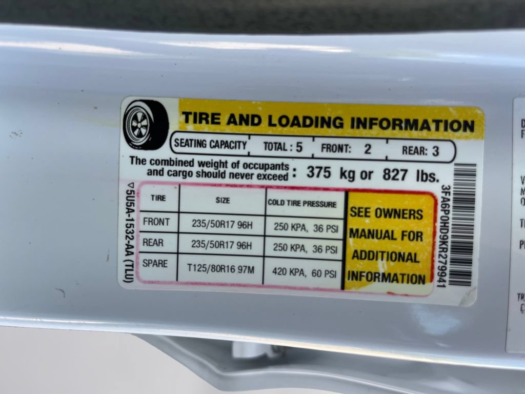 Used 2019 Ford Fusion SE FWD image 20
