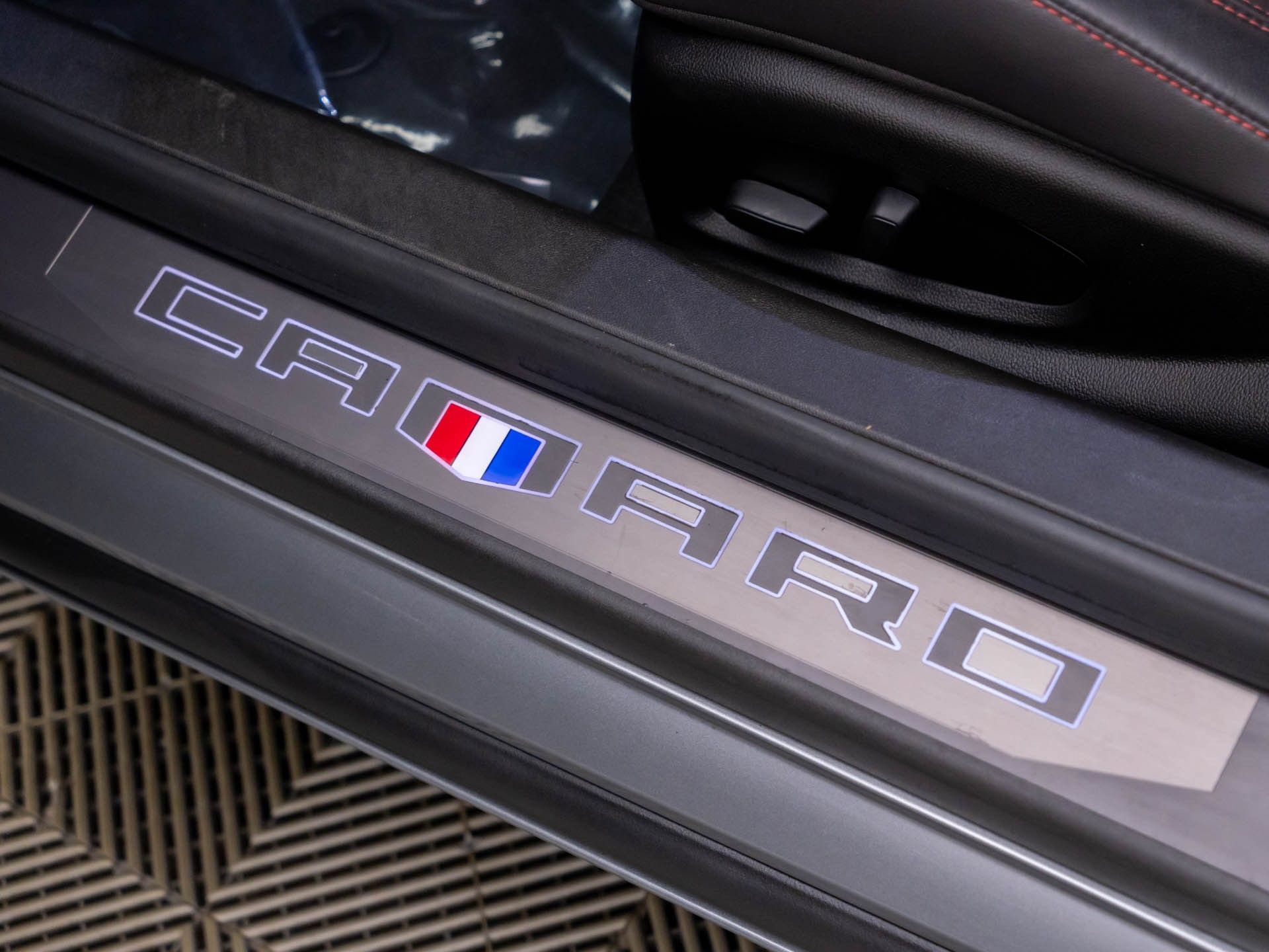 Used 2023 Chevrolet Camaro SS RWD image 17