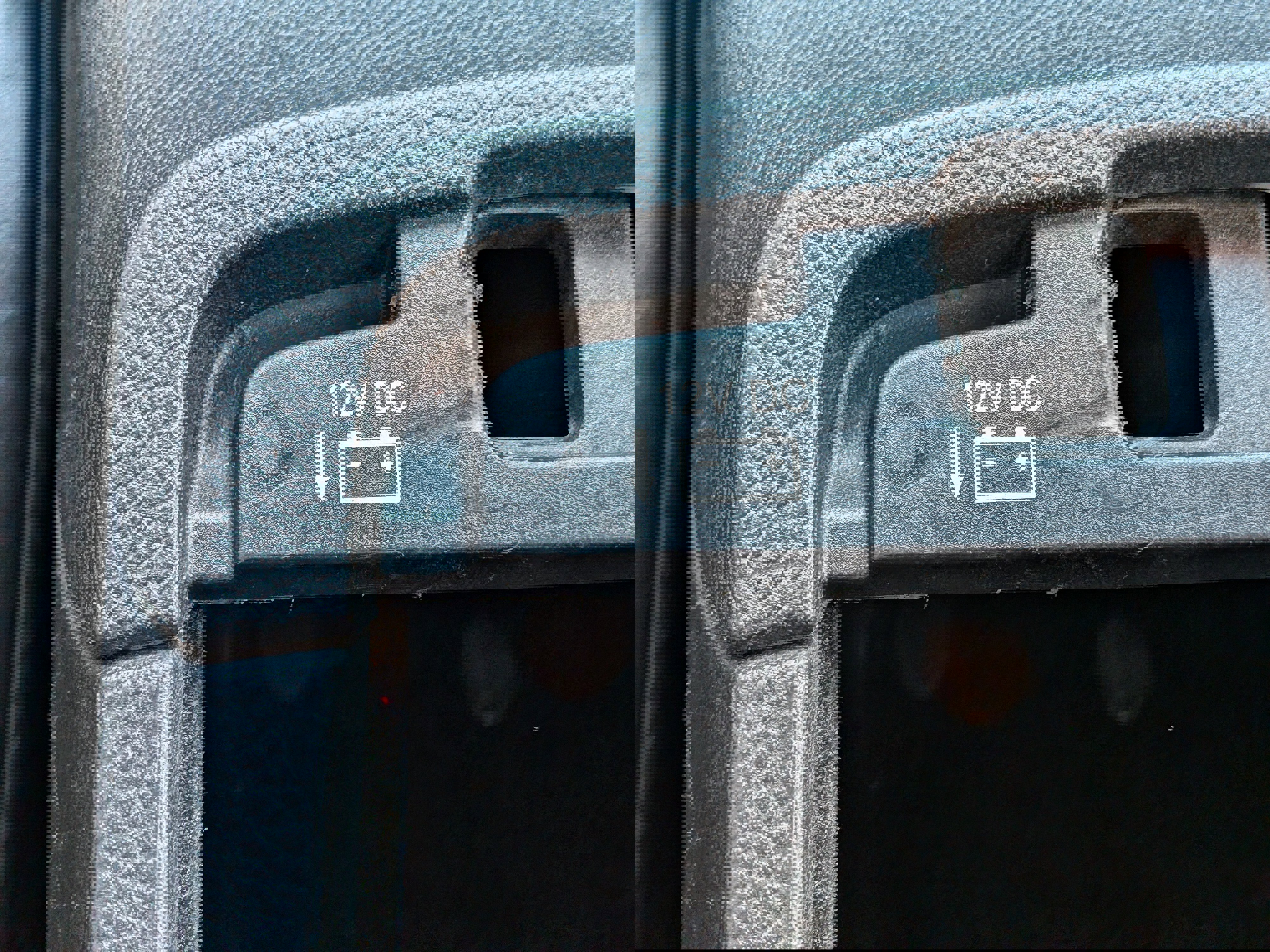 Used 2018 Jeep Grand Cherokee Limited w/ Luxury Group II image 32