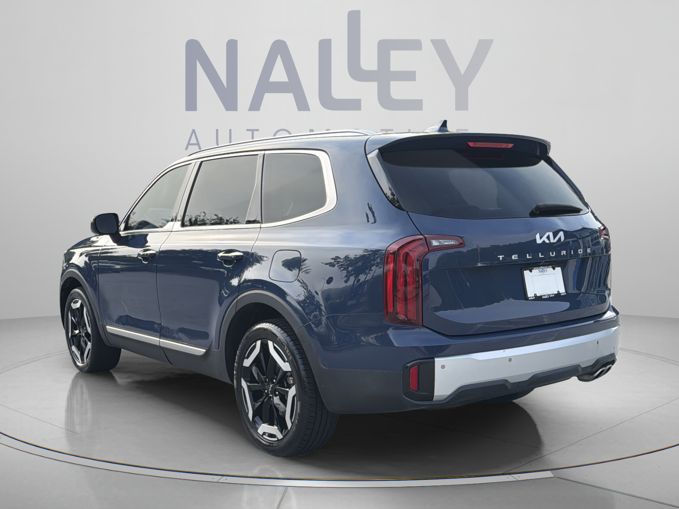 Certified 2024 Kia Telluride S w/ S Sunroof Package FWD image 3