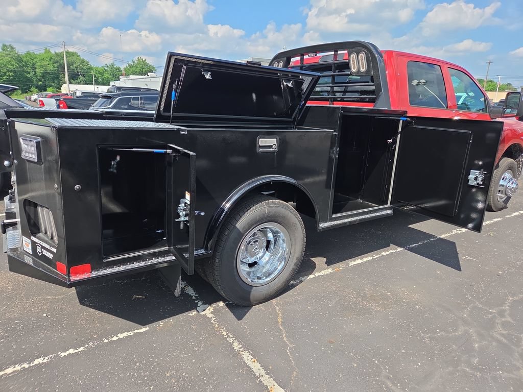 New 2026 RAM 3500 Tradesman w/ Chrome Appearance Group A AWD/4WD image 8