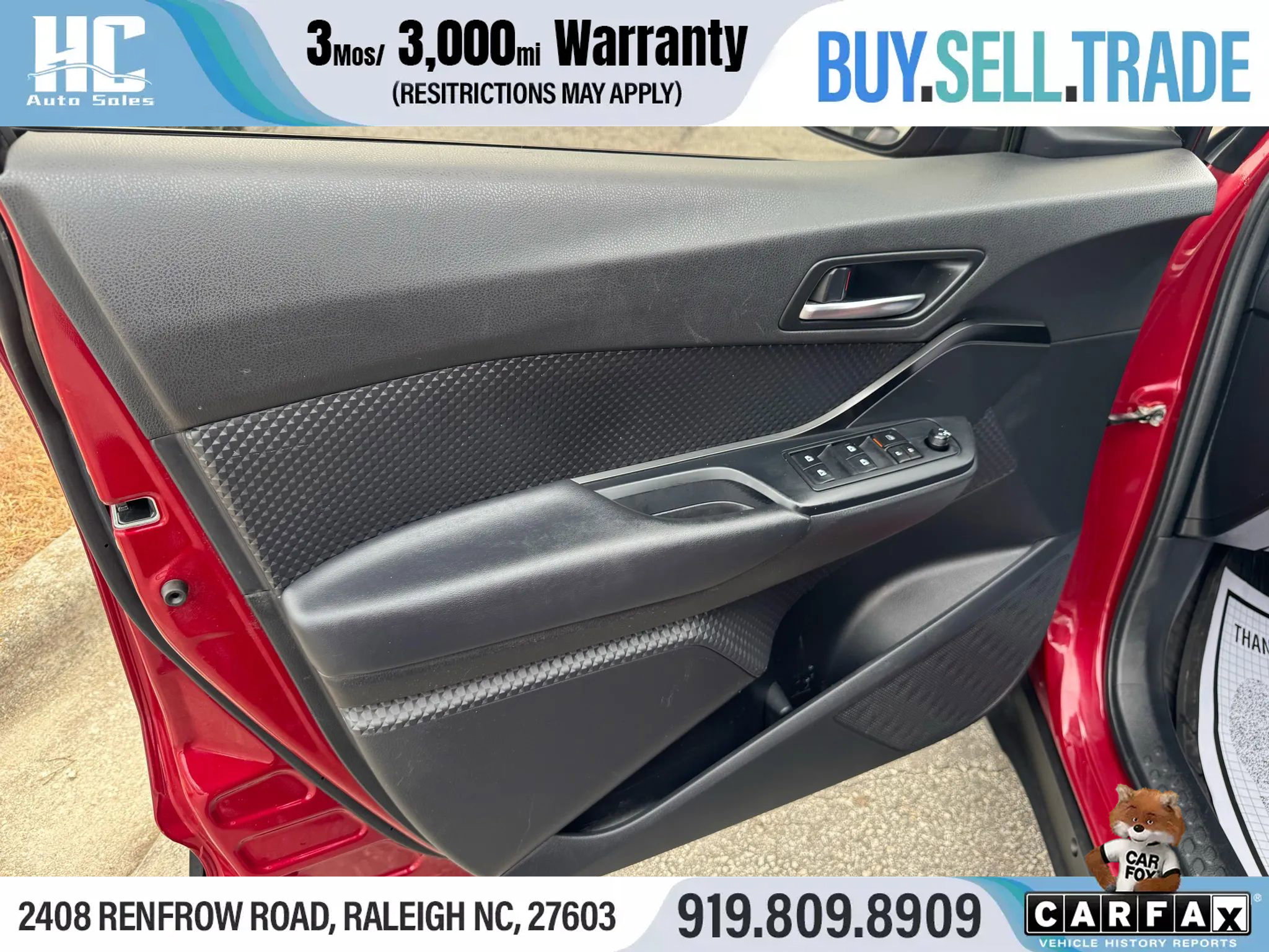 Used 2019 Toyota C-HR LE image 14