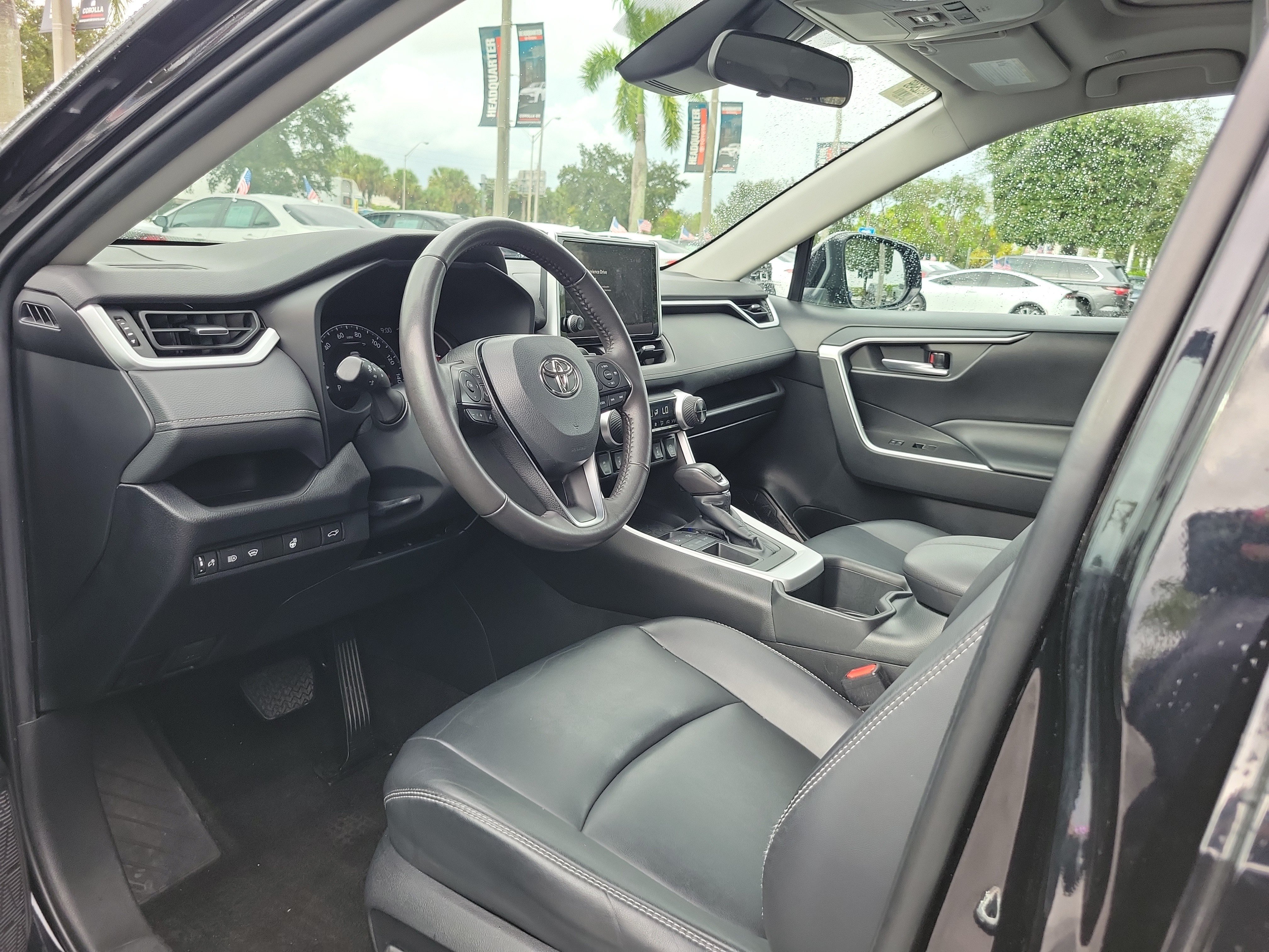 Used 2023 Toyota RAV4 XLE Premium FWD image 19