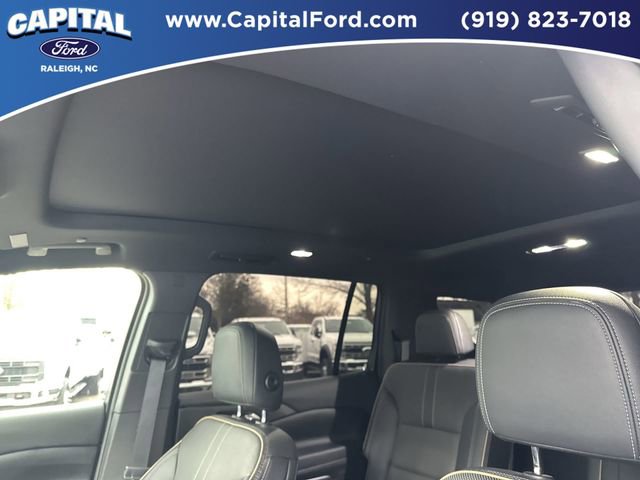 Used 2025 Chevrolet Traverse High Country image 21