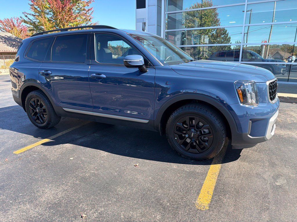 Used 2023 Kia Telluride SX Prestige X-Pro AWD/4WD image 3