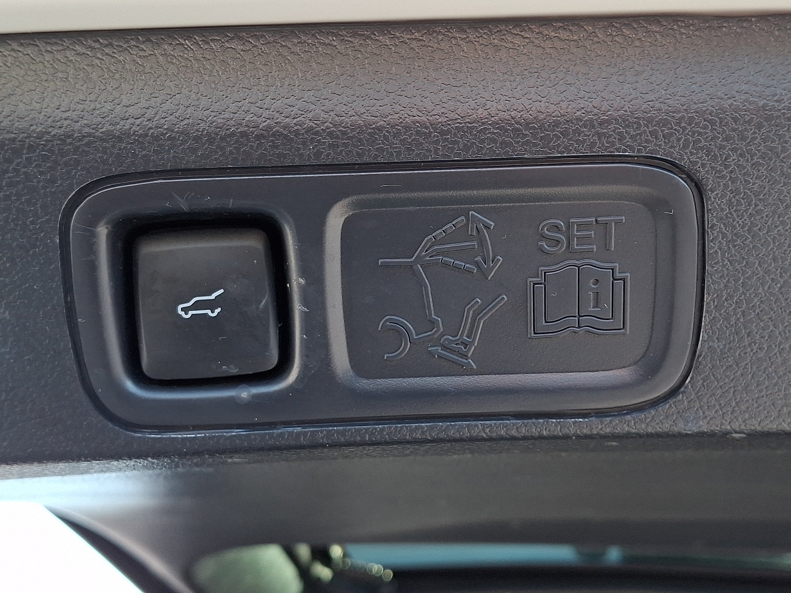 Used 2023 Ford Expedition Max Limited AWD/4WD image 33