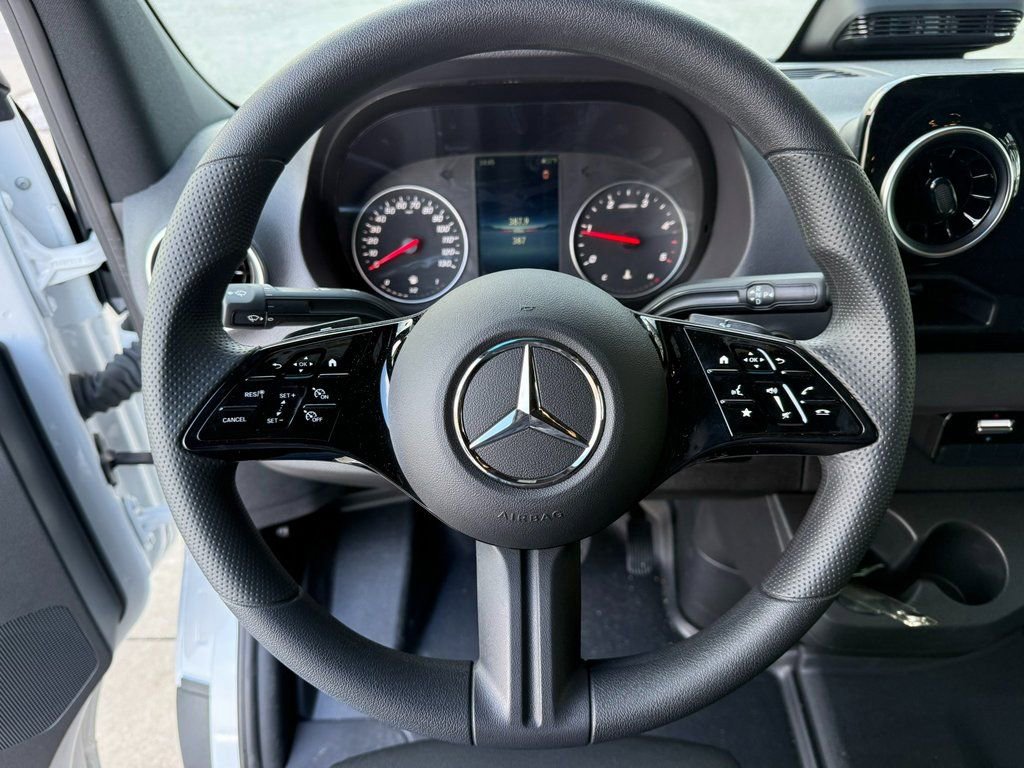 New 2025 Mercedes-Benz Sprinter 2500 image 15