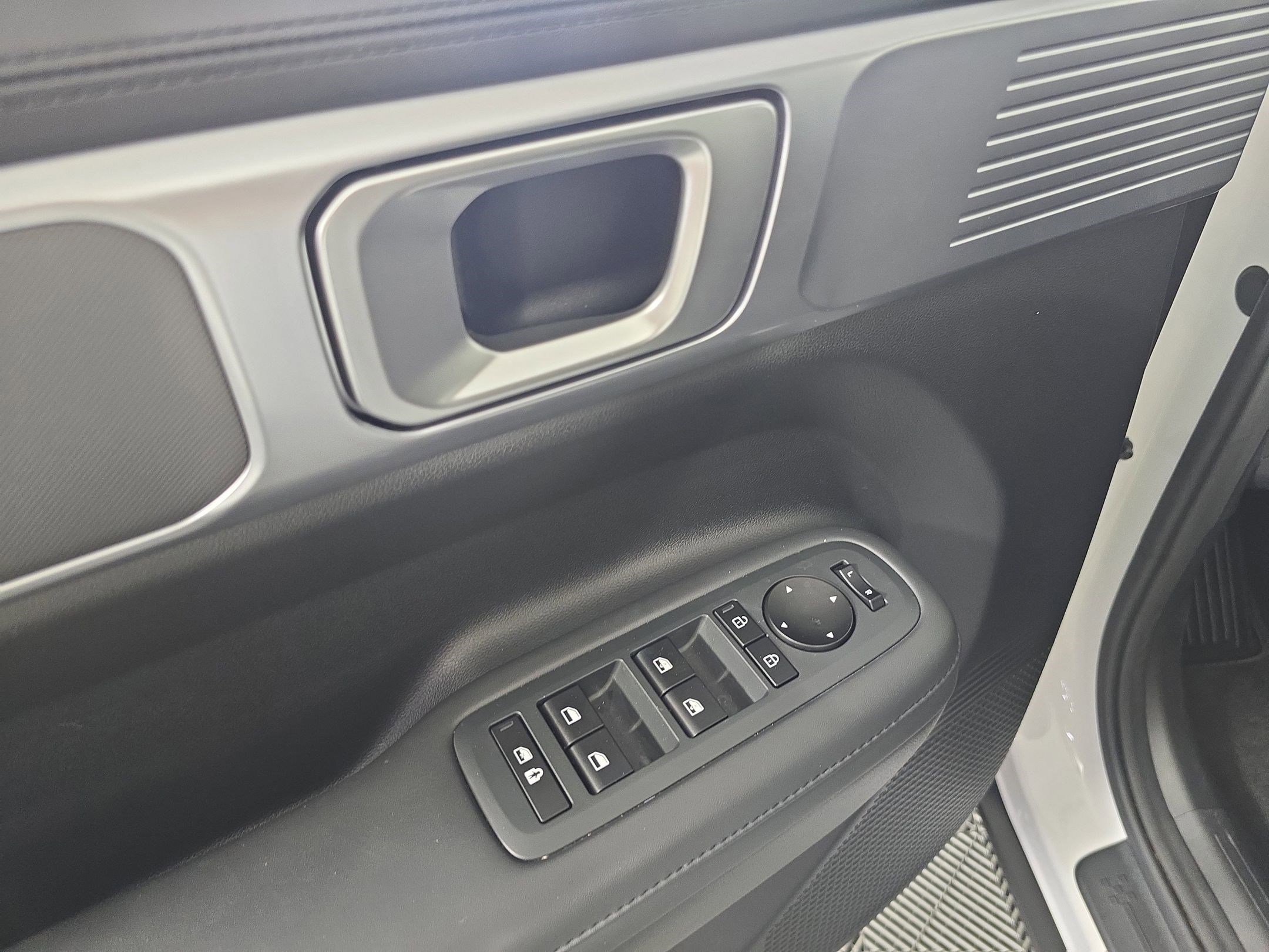 Used 2024 Hyundai Santa Fe XRT image 20