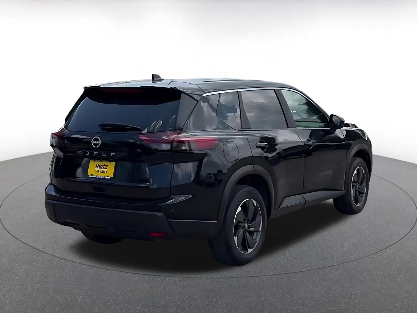 Used 2025 Nissan Rogue SV FWD image 15