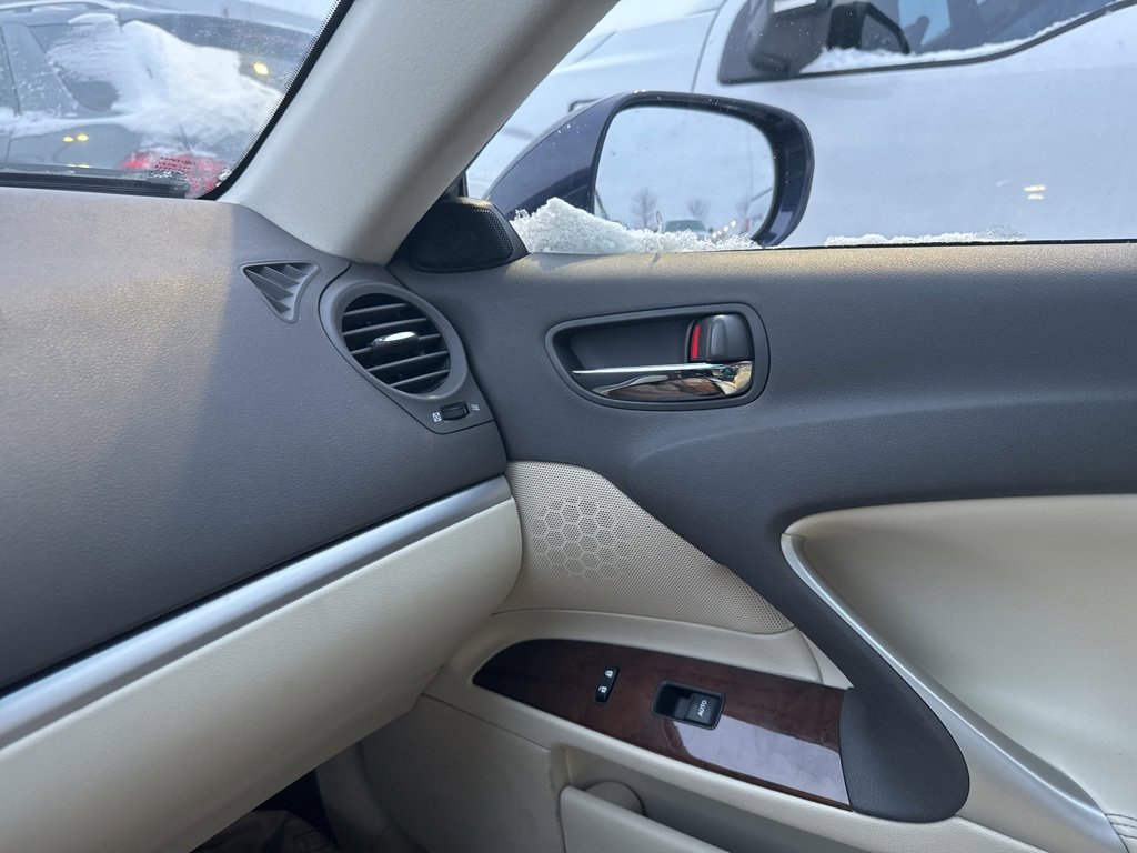 Used 2011 Lexus IS 350 AWD w/ Preferred Accessory Package image 19