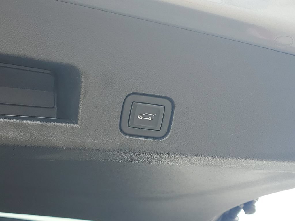 Used 2025 GMC Acadia AT4 AWD/4WD image 10