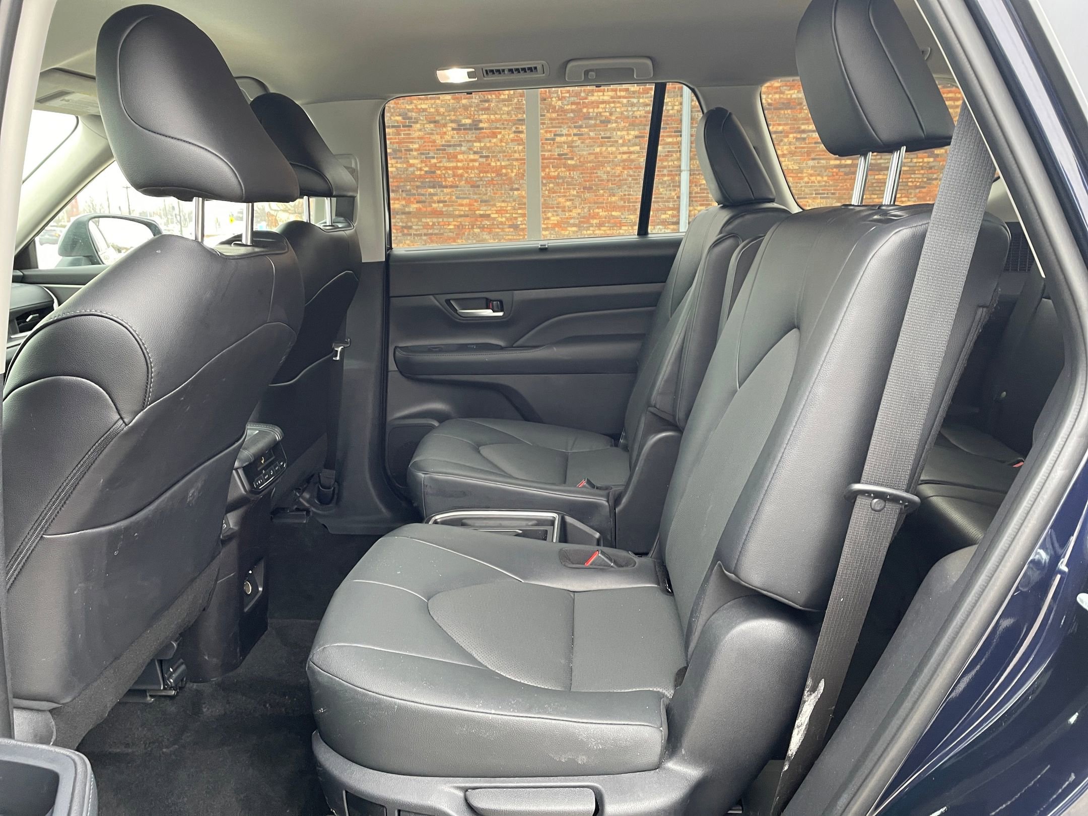 Used 2025 Toyota Grand Highlander FWD image 27
