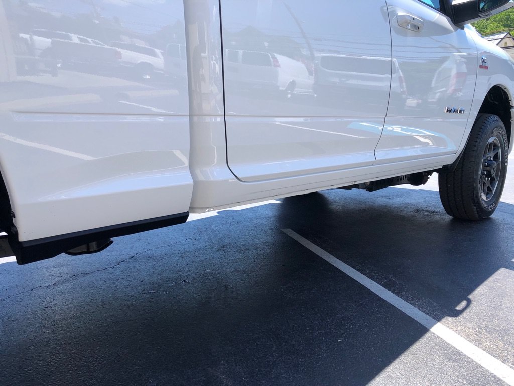 Used 2026 RAM 2500 Laramie AWD/4WD image 16