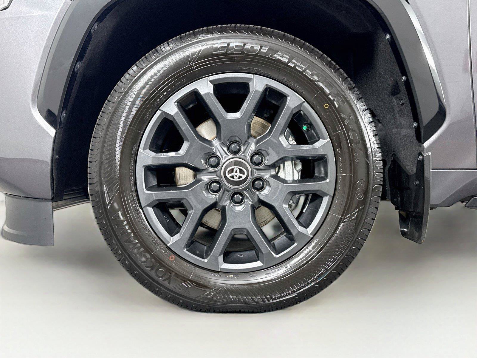 Certified 2025 Toyota Sequoia Platinum AWD/4WD image 46